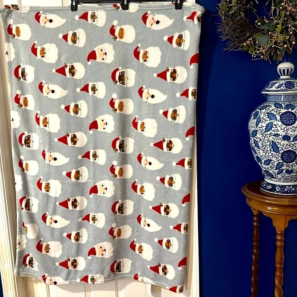 Adorable Holiday Santa Print 100% Polyester Christmas Blanket 74” x 52”